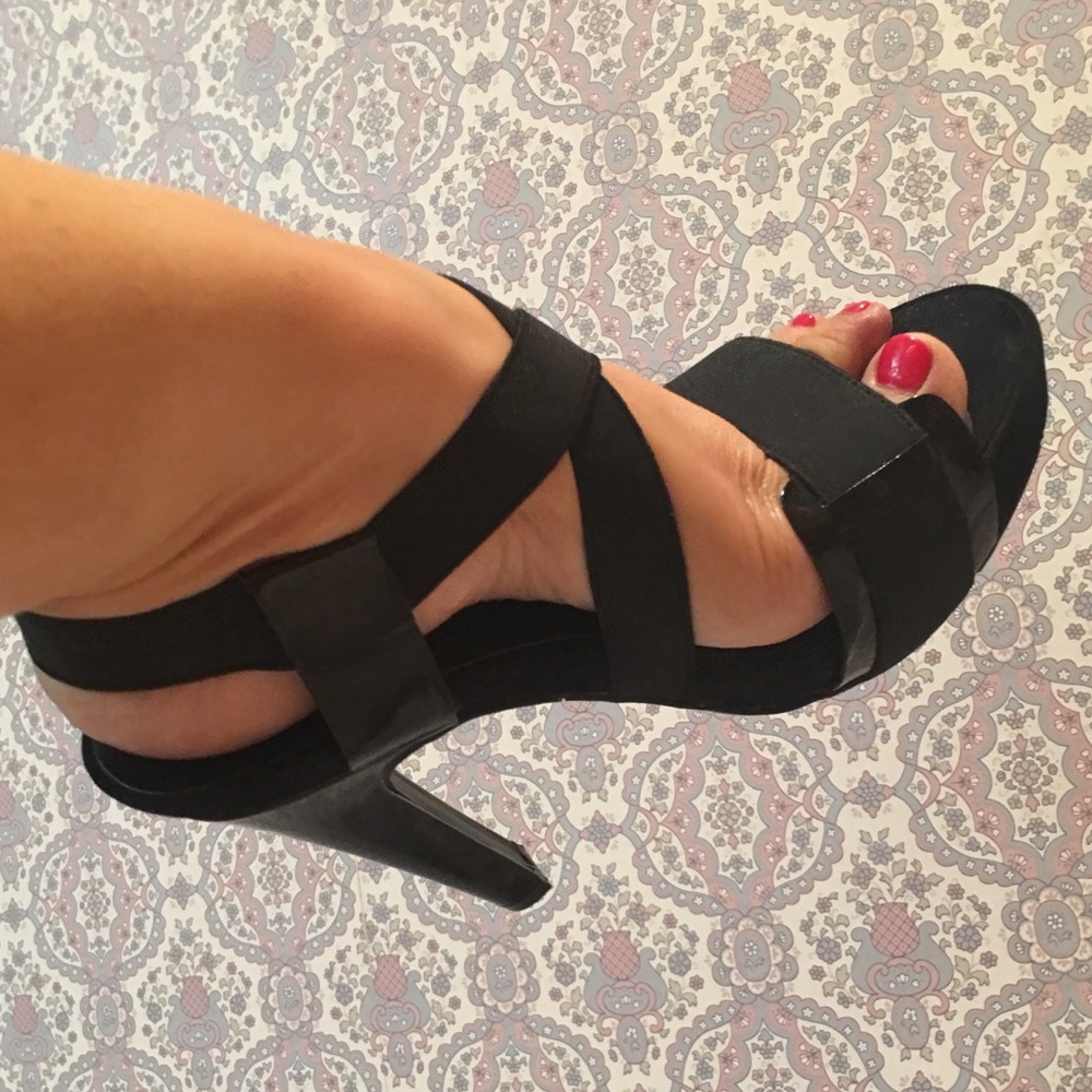 Jessica Simpson Black Strappy Shoes
